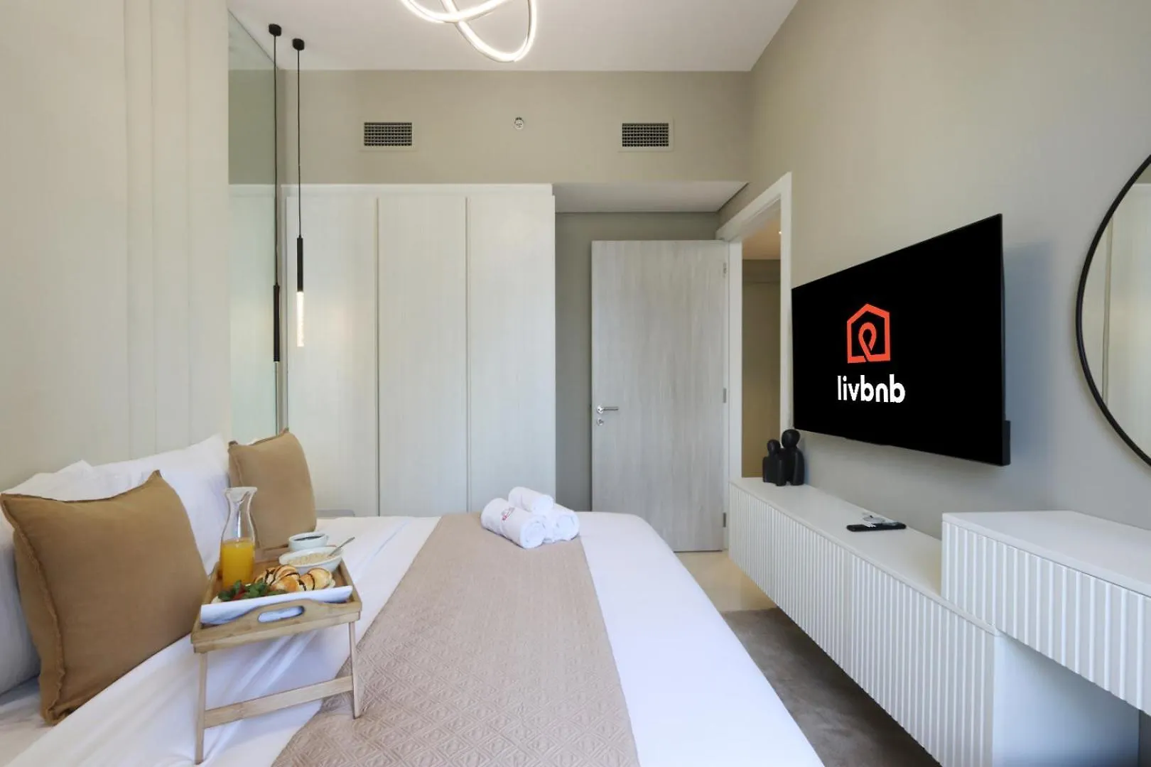 Livbnb-1B Urban Serenity With Private Balcony Dubai Daire