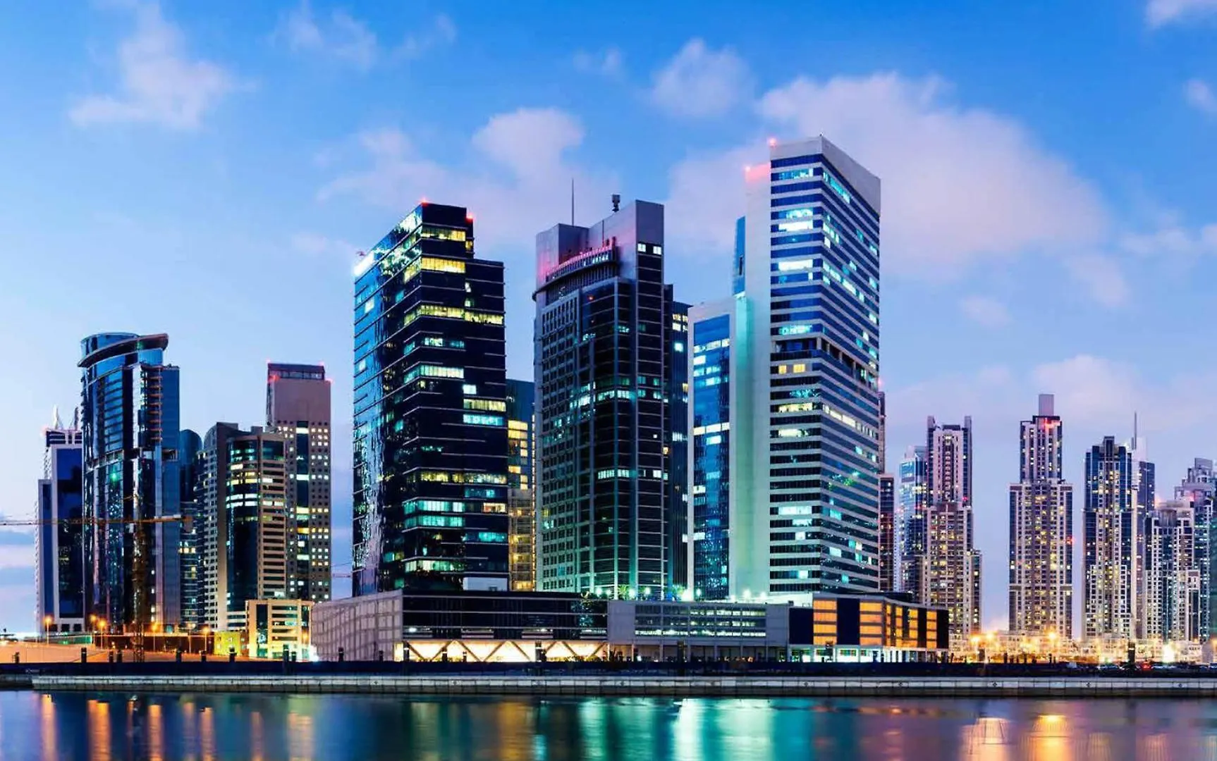 Livbnb-1B Urban Serenity With Private Balcony Dubai Daire